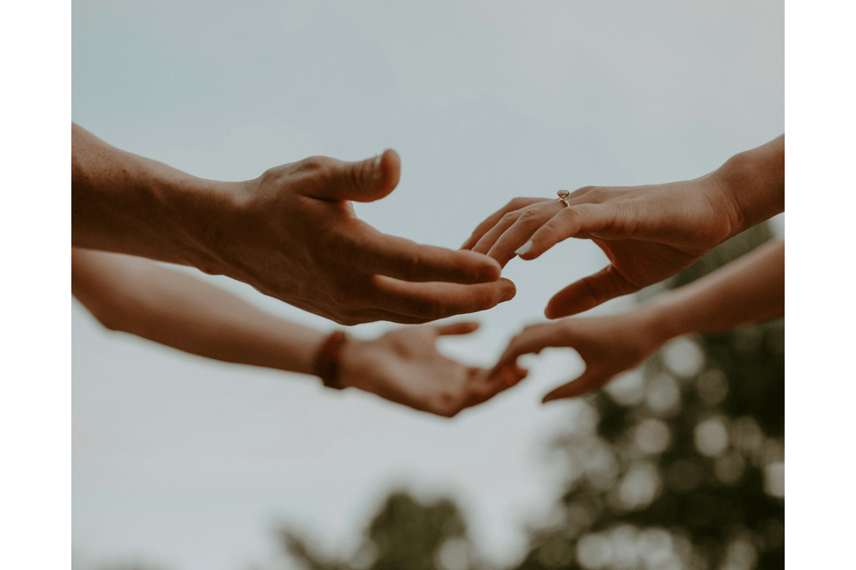 Navigating Intimacy While Breastfeeding: Tips for Connection and Comfort - Legendairy Milk