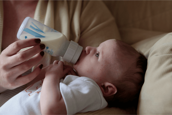 bottle feed baby